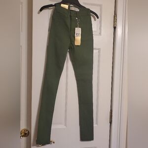NWT BUZZ Olive Green super Skinny High  Rise Women'S Jean Jeggings S
